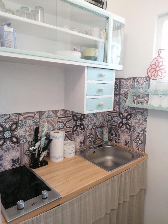 Menta Apartman 메조코베스드 외부 사진
